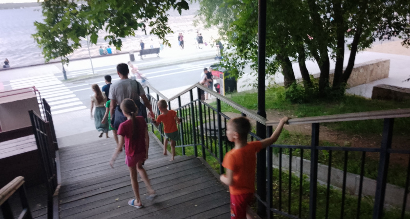 300 многодетных мам Воронежской области ушли на заслуженный отдых досрочно 