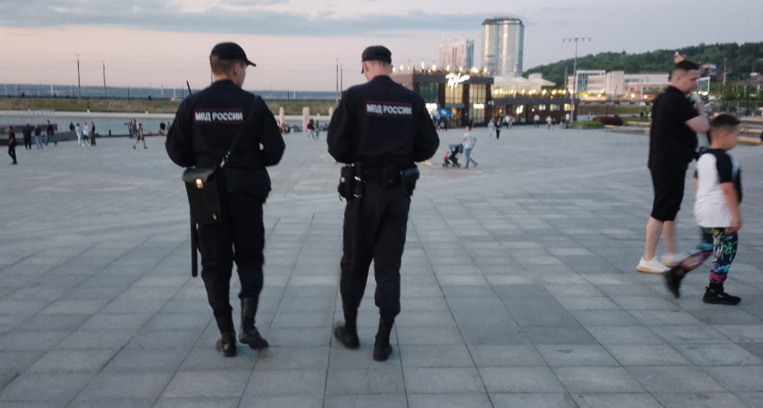 Мужчина с психическим расстройством напал на полицейского на вокзале Воронежа
