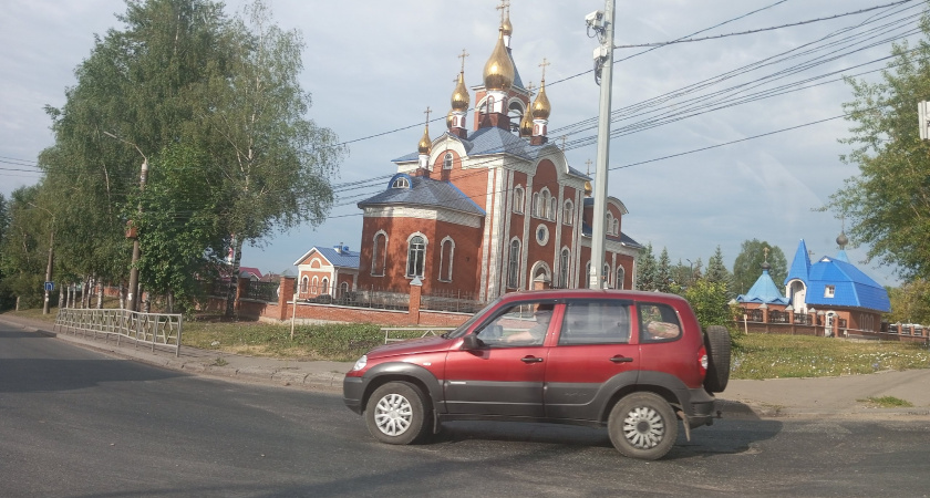 5 лет торговал на обочине за копейки, пока к столу не подъехал большой чёрный джип и дал один совет