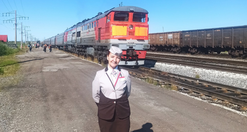 Признания проводницы РЖД: "За занавесками в плацкарте охи-вздохи, и каждый рейс у кого-то из пассажиров что-нибудь да крадут"
