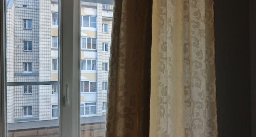 Одна чайная ложка — и окна сверкают бриллиантом до поздней осени: копеечный трюк для самых ленивых