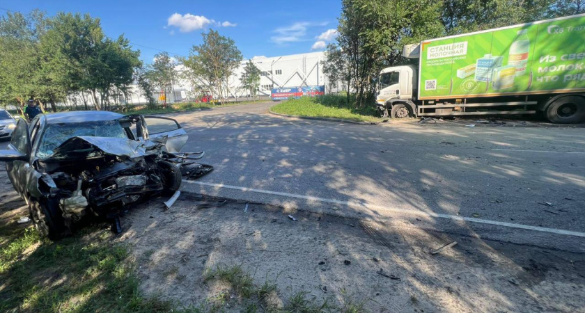 В Воронежской области водитель выехал на встречку и попал в больницу
