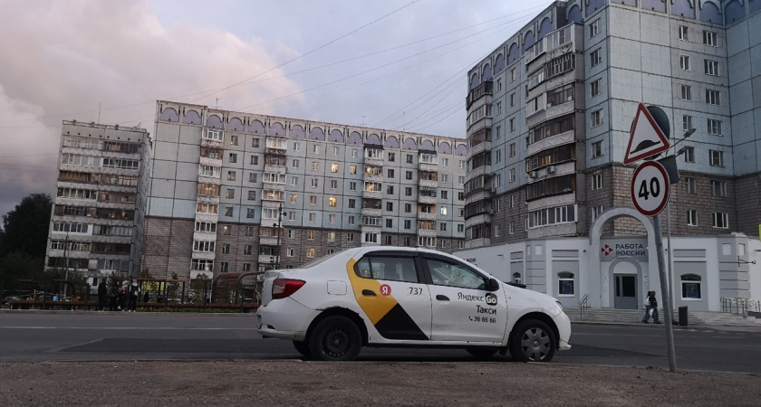 В Воронежской области таксист лишился миллионов, пытаясь быстро заработать