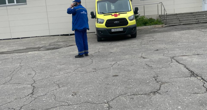В Воронежской области двое рабочих пострадали при падении с высоты