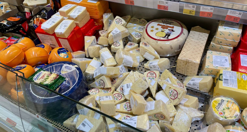 Купил в "Чижике" плавленый сыр "Дружба" и проверил его на качество и вкус. Сделал честный обзор, рекомендую