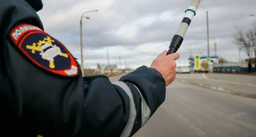 Подышите в трубочку: введены новые правила проверки водителей на опьянение
