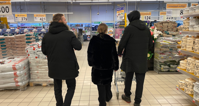 Внутрь магазина больше не пустят: популярные "Магнит" и "Пятерочка" приняли неожиданное решение