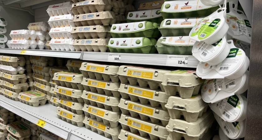 Конвейерные пустышки: в Роскачестве назвали марки яиц из "черного списка" - не берите даже на блины