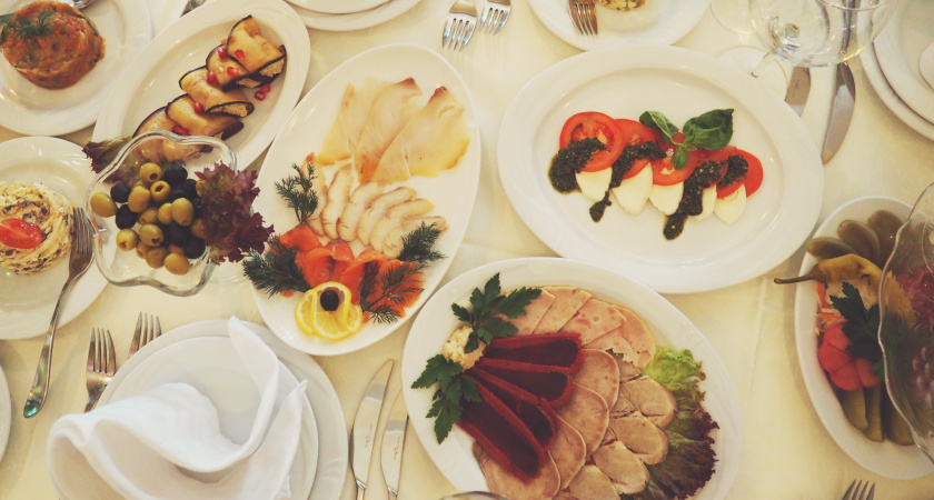 Огненная Лошадь не потерпит таких блюд на новогоднем столе: не вздумайте готовить эти 5 блюд