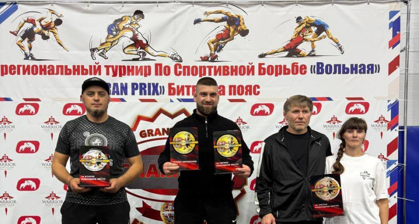 Лискинские спортсмены отличились на Межрегиональном турнире по вольной борьбе