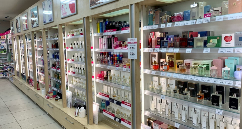 Контрафактный парфюм за 13,8 миллионов рублей изъяли у жительницы Воронежа