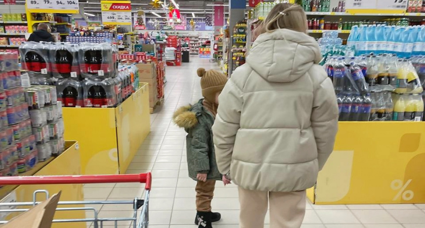 Посетили магазин Белорусских продуктов в Москве: масло стоит 330 рублей, а в Минске покупали за 170 рублей - сравнили все позиции и цены на