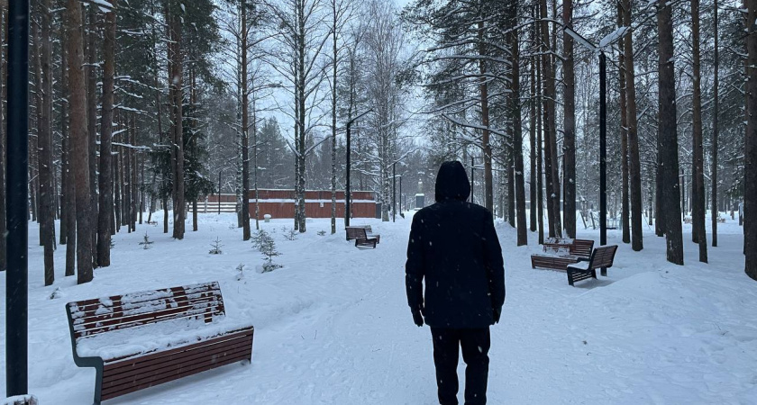 1 пшик на подошву в ноябре - и по льду можно бежать: обувь цепляется за землю, как шипы