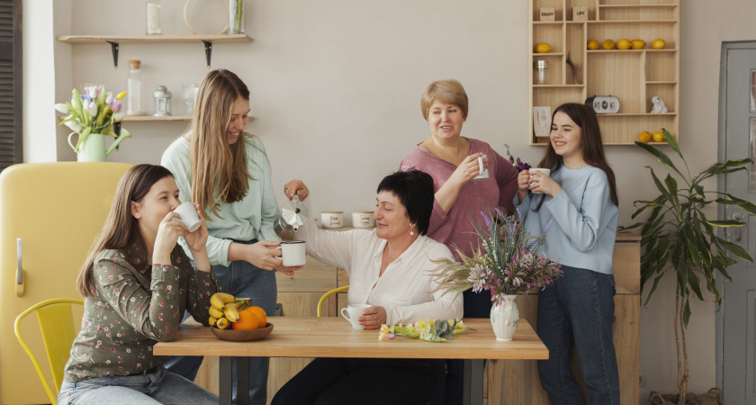 13 слов, которые мы слышим в гостях: как говорить без ошибок