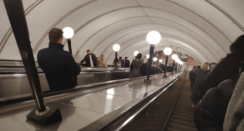 «Билет стоит копейки, а внутри — дворец»: как итальянский архитектор плакал, когда увидел станцию московского метро