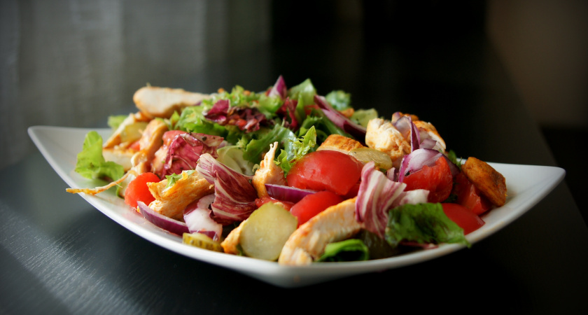 Мой фаворит на праздничном столе: беру самые простые продукты и готовлю салат за 5 минут