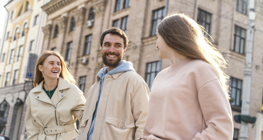 5 фраз, которые легко испортят впечатление о вас: не стоит так говорить