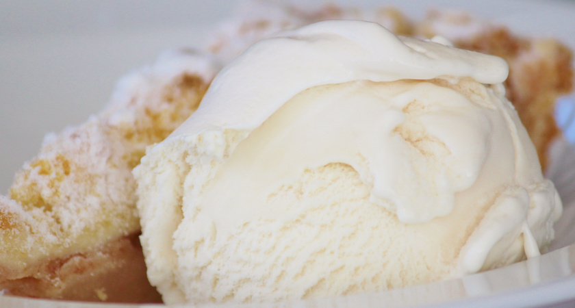 Теперь никогда не покупаю мороженое: 10 минут - и "Пломбир" как в магазине (дешевле и даже без мороженицы и без льдинок, делюсь рецептом)