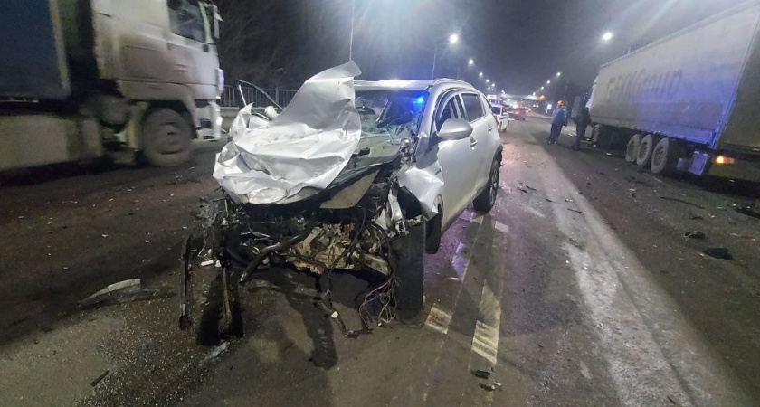 Под Воронежем в серьёзной массовой аварии погиб человек