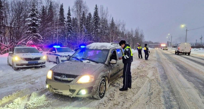 ГАИ вводит новый метод осмотра водителей в 2026 году: почему инспектор просит показать язык