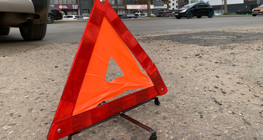 В Воронежской области столкнулись три автомобиля