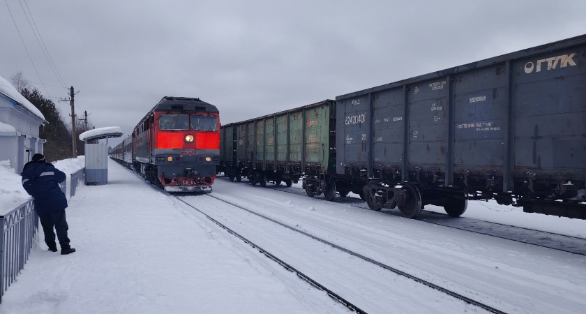 К столику в плацкарте теперь не дадут подойти - в новых вагонах их начнут делать по-новому