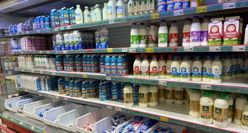 Никакого порошка и химии — чистейший состав: в Роскачестве проверили производителей молока