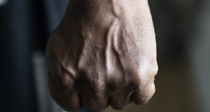 В Воронежской области полиция ищет мужчину, напавшего на подростка