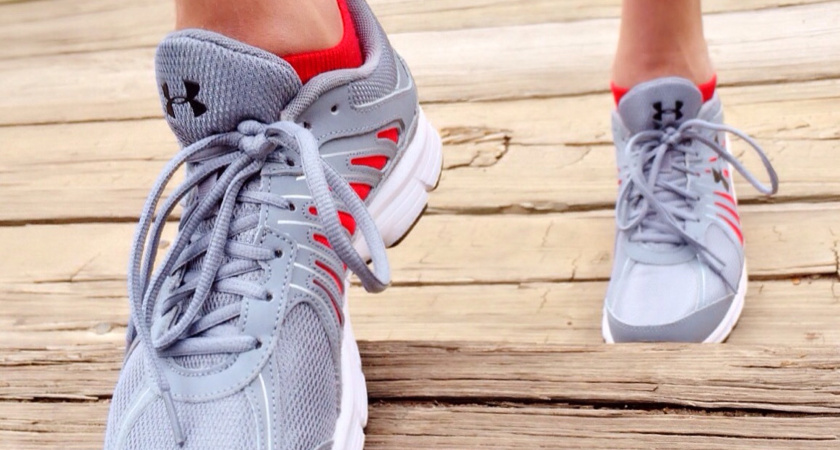 Вместо зимних ботинок: стоит ли носить кроссовки в холодный сезон и как их выбрать