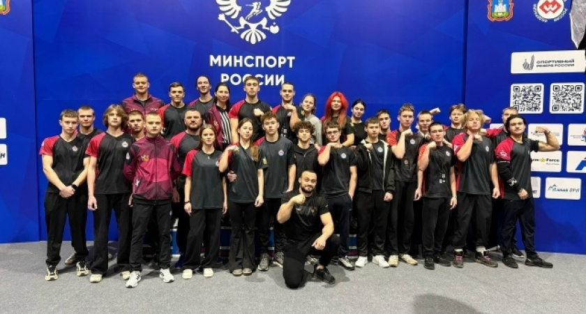 Лискинцы успешно выступили на турнире по армрестлингу в Орле