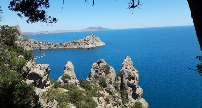 Альтернатива Чёрному: 3 курорта на Азовском море, куда можно съездить летом