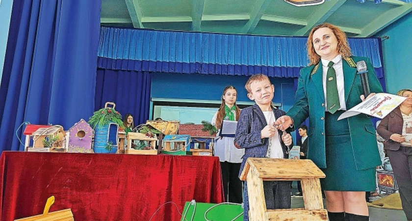 В Лискинском районе прошла традиционная акция "Покормите птиц зимой"