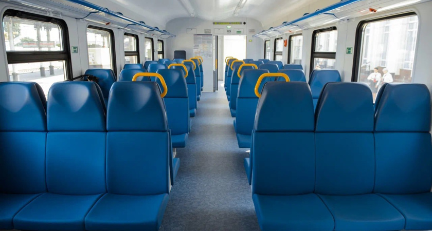 Жители Лисок добиваются возвращения отменённой электрички