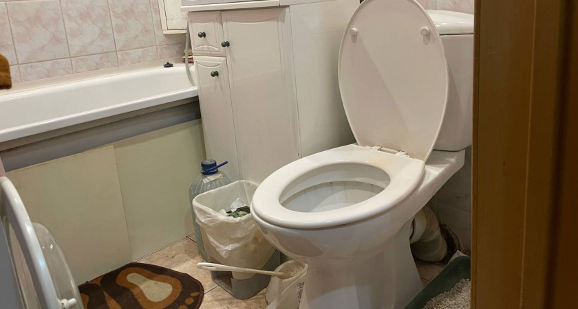 3 ложки на 2 стакана — и унитаз сияет чистотой: ни мочевого камня, ни ржавчины — лайфхак который стоит запомнить