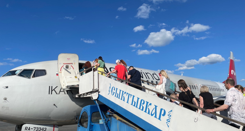 Первый раз летели в Российском бизнес-классе. Оказалось, что это не только широкие кресла и вкусная еда. Что меня больше всего удивило