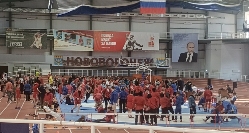 Лискинские самбисты завоевали серебро на Кубке Черноземья в Нововоронеже