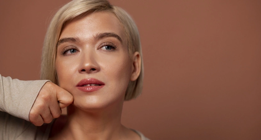 Вместо дорогущих процедур — щепотку на ладонь, и через 3 секунды лицо засветится, как после косметолога