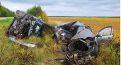 На трассе в Воронежской области столкнулись два автомобиля, один водитель погиб