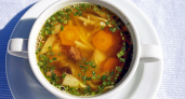 Не суп, а отрава в тарелке: названо самое вредное первое блюдо - многие едят осенью и детей заставляют
