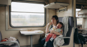 Почему в поездах РЖД реально до сих пор нет отдельных купе без детей - зато мамочки всем довольны: «Я - та самая с орущим ребенком»