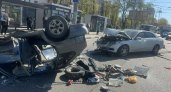 Четверо пассажиров "ВАЗа" и водитель "Мерседеса" пострадали при лобовом столкновении в Воронежской области
