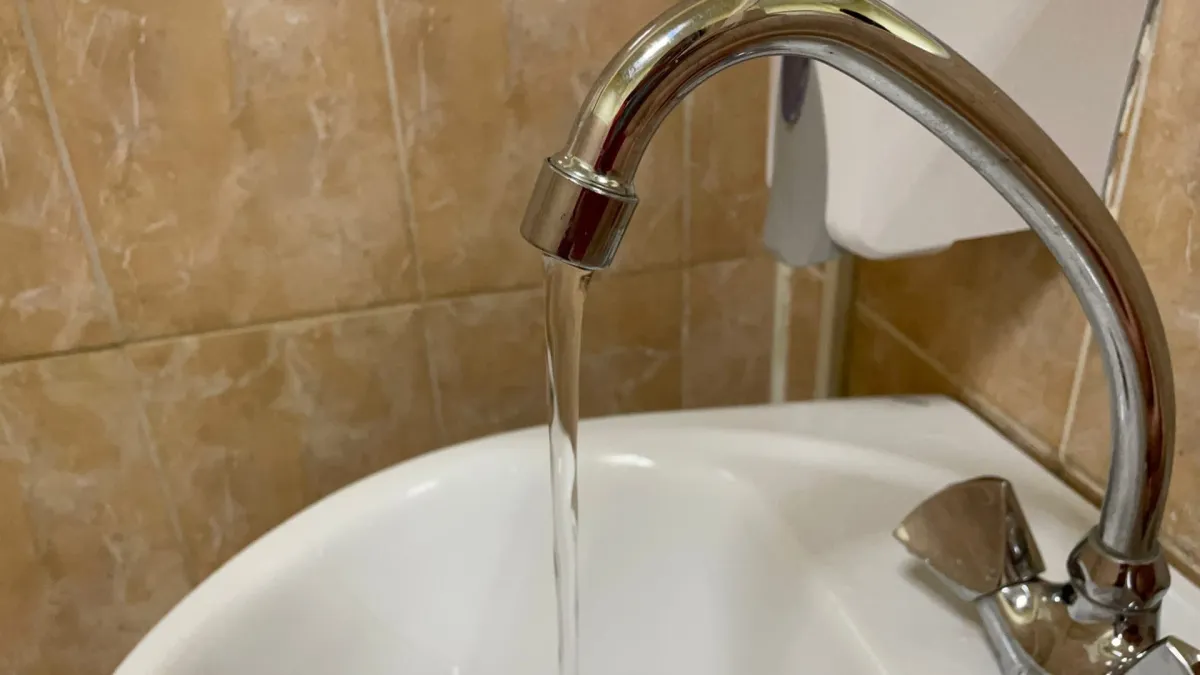 С апреля вводятся новые правила перерасчета платы за отопление и горячую воду