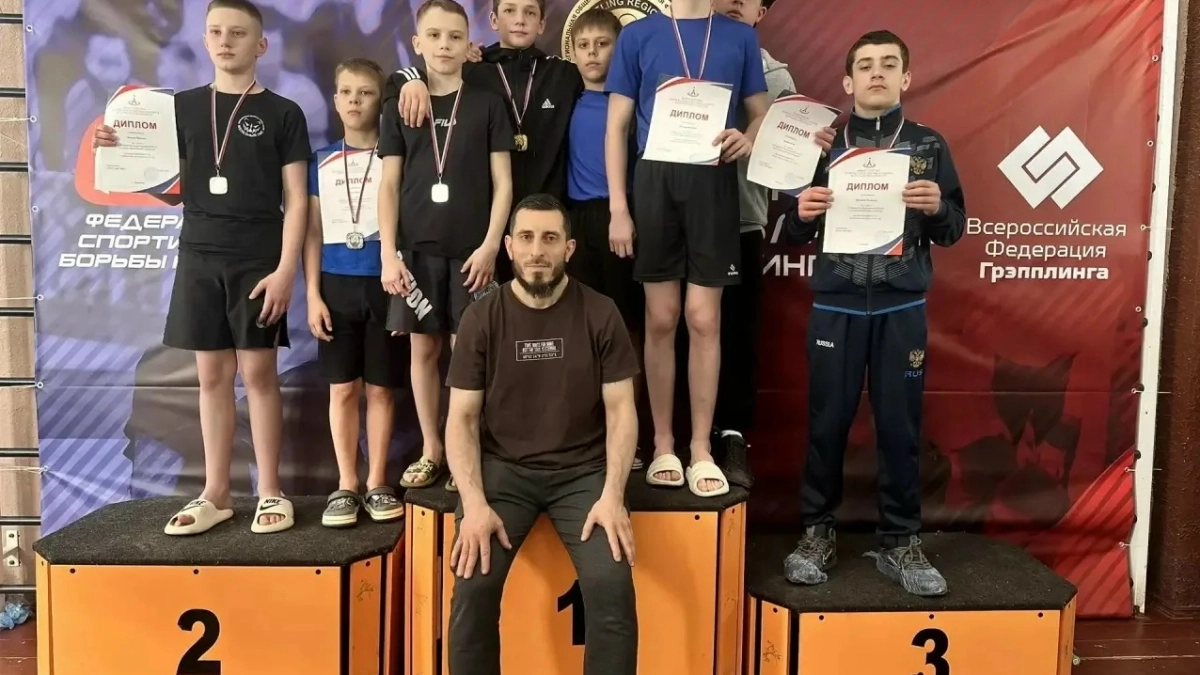 Лискинские грэпплеры завоевали восемь медалей на чемпионате области