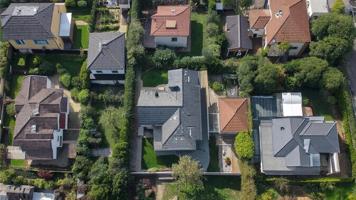 Почему же норвежцы не имеют огородов и не делают домашние заготовки. Хотя большинство из них живут в частных домах