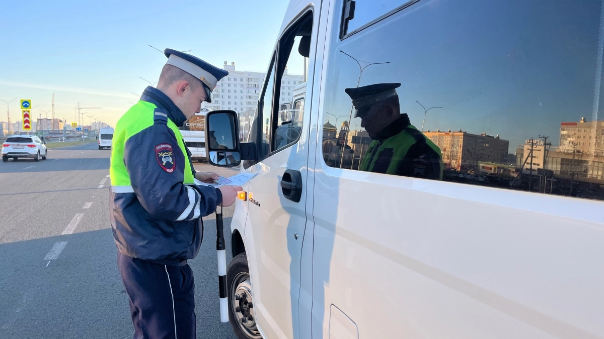 Теперь штраф не только за ремень и телефон: видеорегистратор тоже под контролем ГАИ — водителям рассказали о нюансах