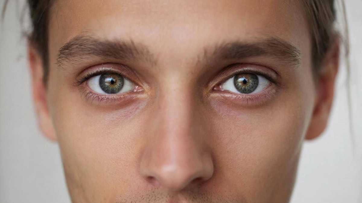 Исконно русский цвет глаз имеют только реально избранные и никто больше: он был у наших старинных предков