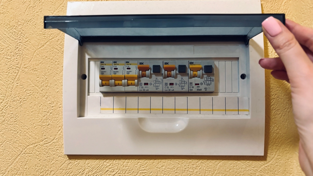 Показания счетчика ЖКХ прекращают принимать с этой даты – дальше оплата только по нормативу