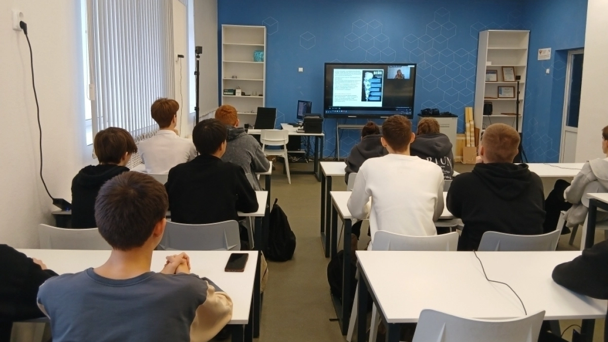 Будущий технолог из Лисков Артем Король отправится на медиасмену в центр "Смена"