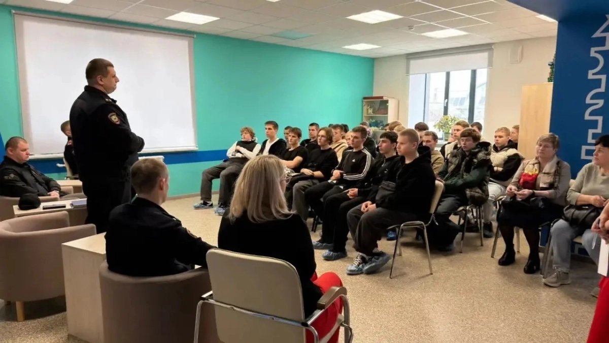 В Лискинском районе для школьников и студентов провели занятия по безопасности и правовой грамотности