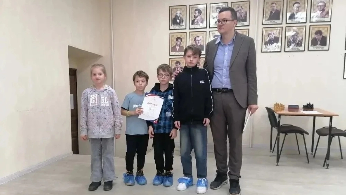 Лискинские школьники завоевали серебро на региональном этапе турнира "Белая ладья"